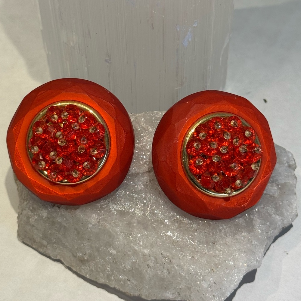 Gorgeous lucite earrings with tiny gold seed beads. Like new.
